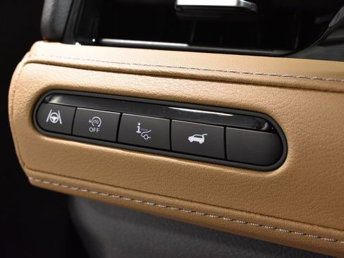 New 2026 INFINITI QX80 Luxe w/ Cargo Package AWD/4WD image 19