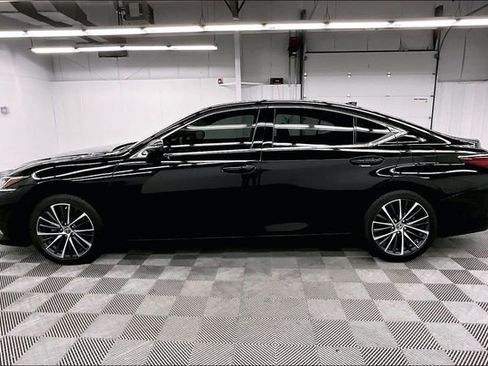 Used 2024 Lexus ES 350 w/ Premium Package image 13