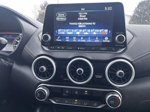 Used 2025 Nissan Sentra SV image 22