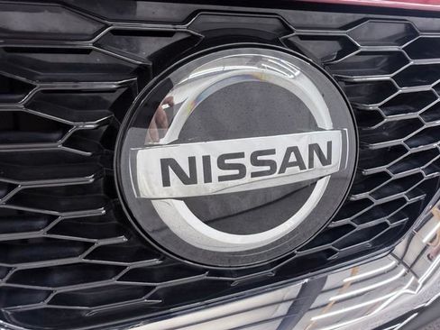 Used 2021 Nissan Rogue Sport SV FWD image 11