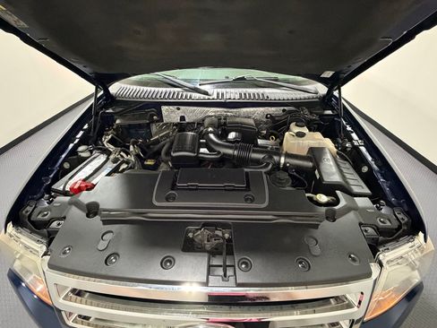 Used 2012 Ford Expedition XLT AWD/4WD image 16