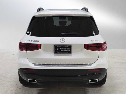 New 2026 Mercedes-Benz GLB 250 4MATIC image 4