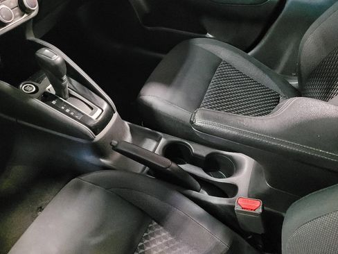 Used 2020 Nissan Versa S FWD image 26