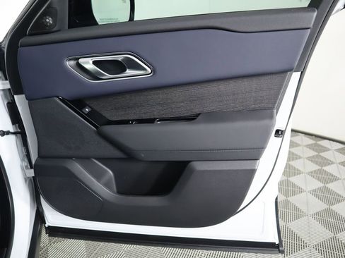 Used 2024 Land Rover Range Rover Velar S AWD/4WD image 27
