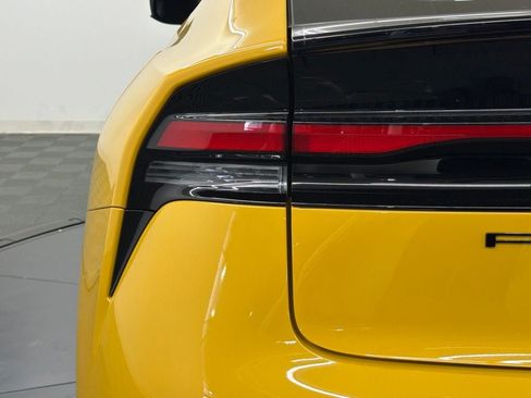 New 2027 Toyota Prius FWD image 12