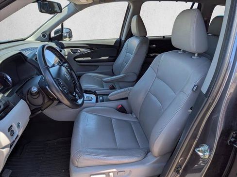 Used 2016 Honda Pilot Touring image 15