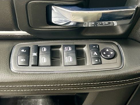 Used 2021 RAM 1500 Classic Warlock w/ Luxury Group AWD/4WD image 16