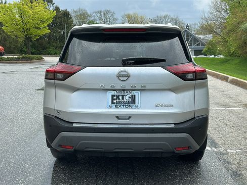 Certified 2023 Nissan Rogue SV w/ SV Premium Package AWD/4WD image 5