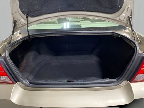 Used 2005 Mercury Montego Luxury FWD image 25