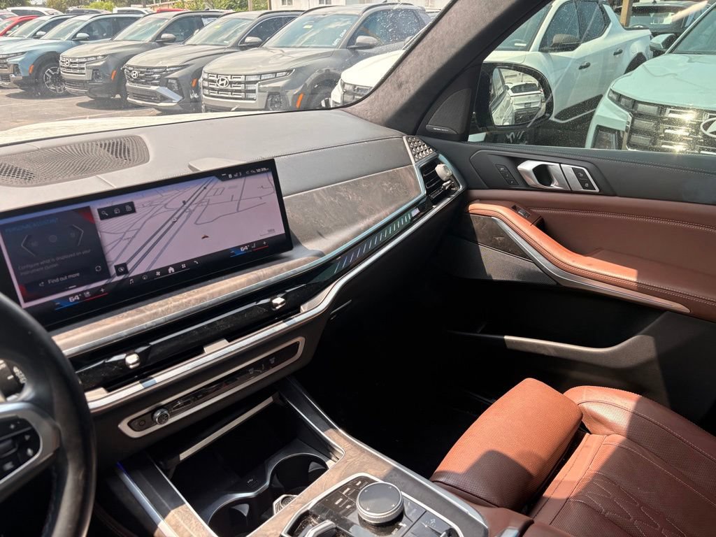 Used 2024 BMW X7 M60i AWD/4WD image 20