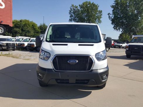 Used 2023 Ford Transit 250 Low Roof w/ Exterior Upgrade Package image 4