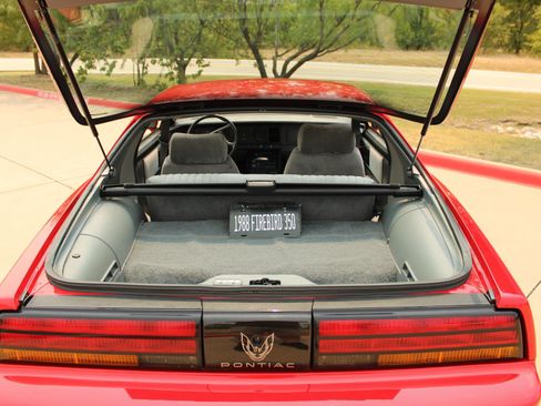 Used 1988 Pontiac Firebird Formula RWD image 13