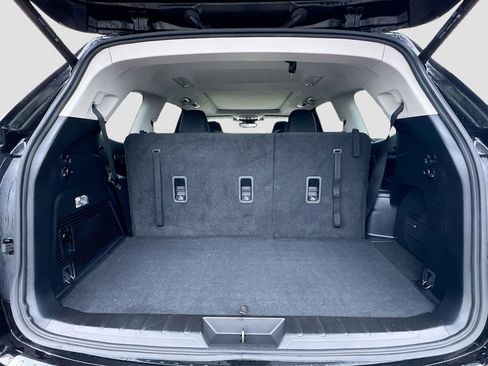 Used 2023 Subaru Ascent Limited w/ Technology Package image 36