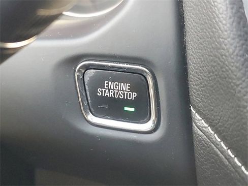 Certified 2020 GMC Acadia SLE image 24