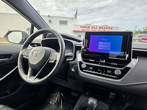 Used 2023 Toyota Corolla XSE FWD image 13