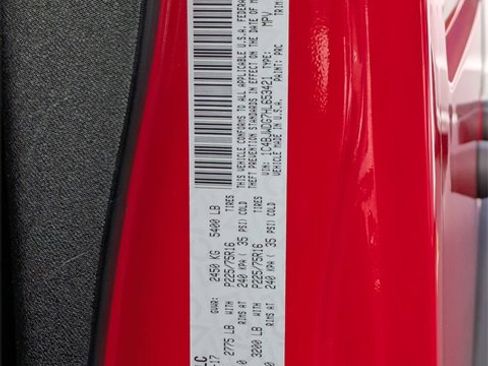 Certified 2017 Jeep Wrangler Unlimited Sport image 27