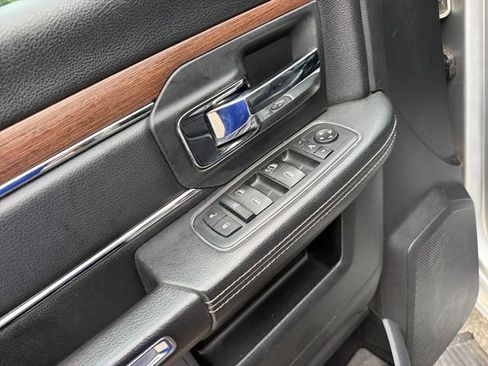 Used 2015 RAM 2500 Laramie AWD/4WD image 13