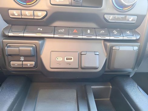 Used 2022 Chevrolet Silverado 1500 High Country w/ LPO, Dark Essentials Package image 39