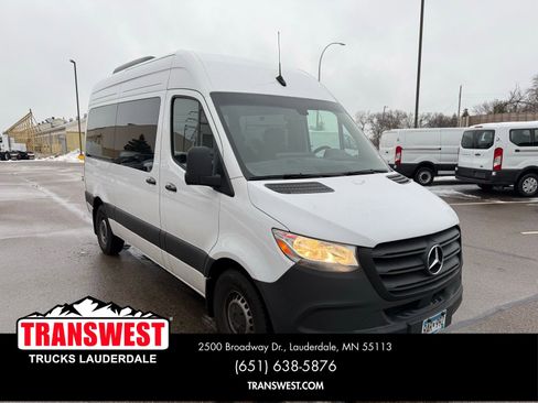Used 2024 Mercedes-Benz Sprinter 2500 image 7