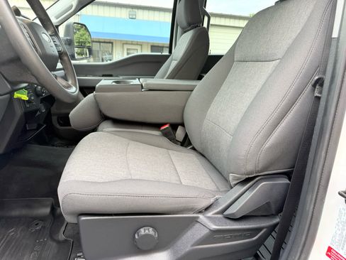 Used 2024 Ford F250 XL w/ STX Appearance Package AWD/4WD image 4