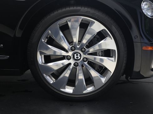 Certified 2022 Bentley Flying Spur W12 AWD/4WD image 17