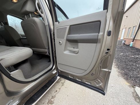 Used 2007 Dodge Ram 1500 Truck SLT image 21