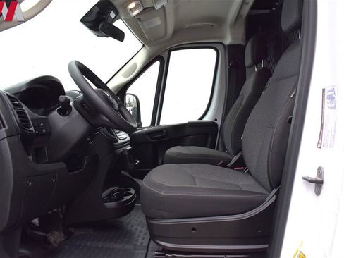 Used 2025 RAM ProMaster 2500 w/ U-Haul Equipment Group FWD image 10