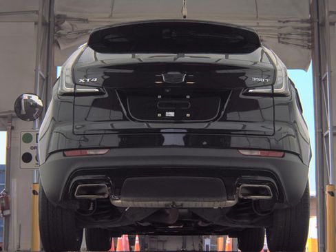 Used 2023 Cadillac XT4 Sport FWD image 5