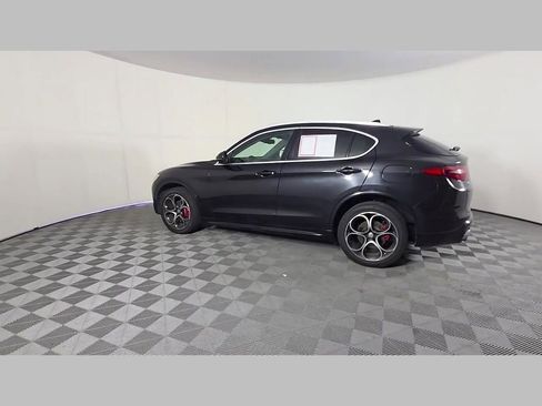 Used 2020 Alfa Romeo Stelvio Ti w/ Active Blind Spot Package AWD/4WD image 45