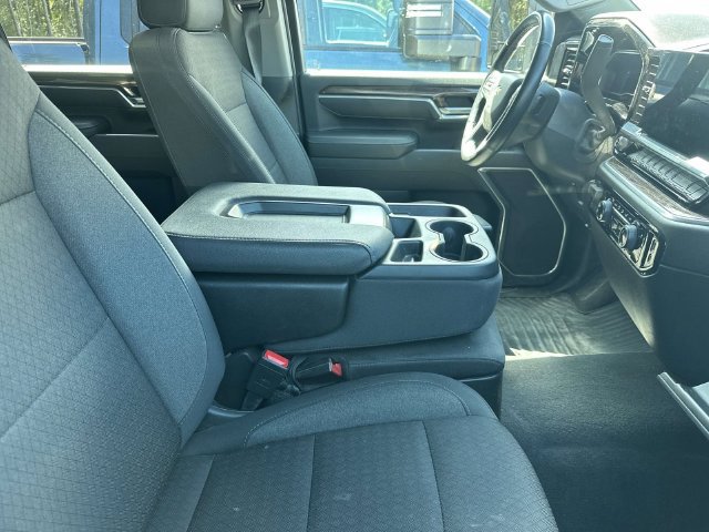Used 2025 Chevrolet Silverado 2500 LT w/ Convenience Package AWD/4WD image 15