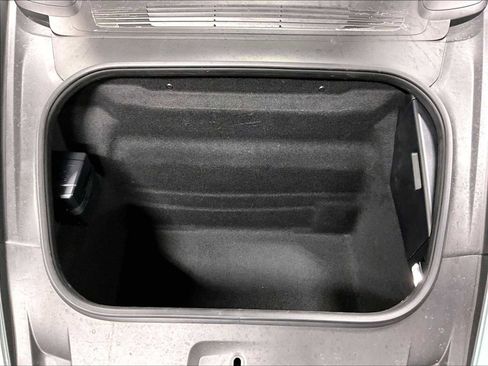 Used 2025 Porsche 911 Carrera image 38