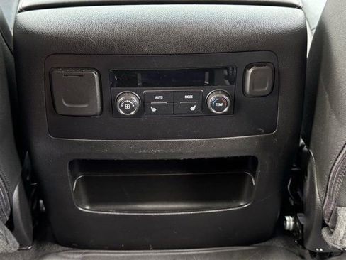 Used 2019 Chevrolet Tahoe Premier w/ RST Edition image 28