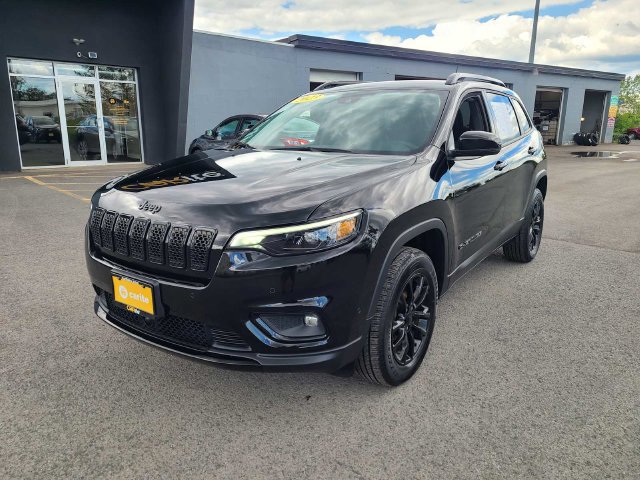Used 2023 Jeep Cherokee Altitude Lux AWD/4WD image 1