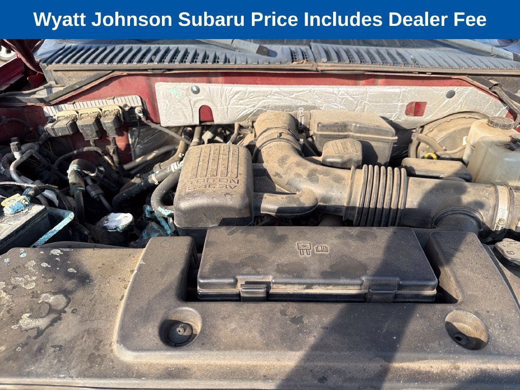 Used 2013 Ford Expedition Limited RWD image 17