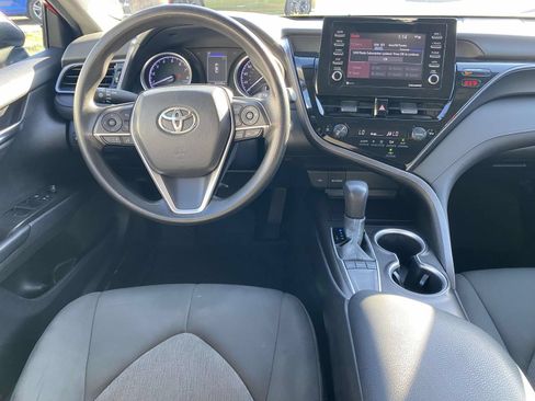 Used 2024 Toyota Camry LE w/ Convenience Package FWD image 11