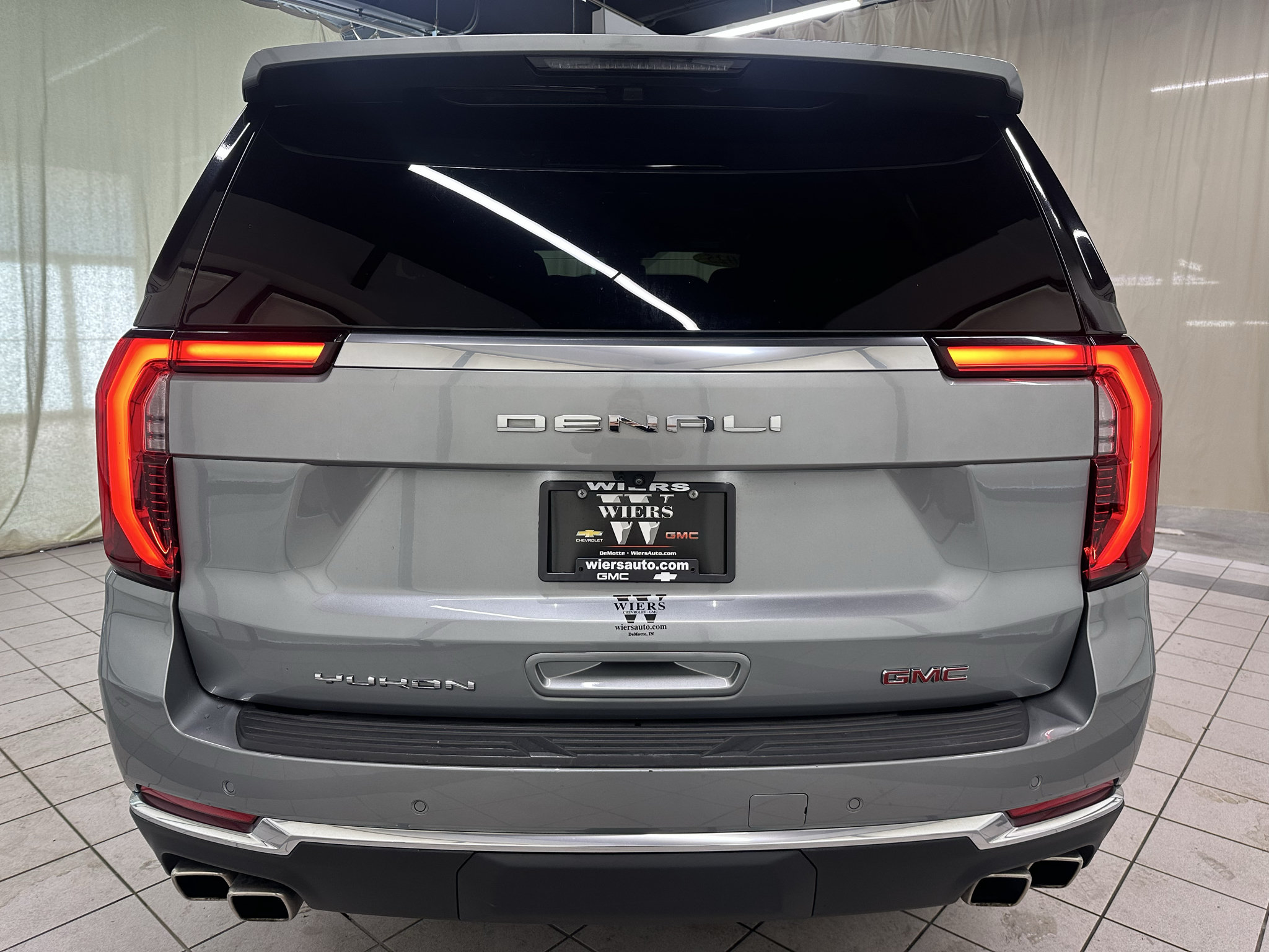Used 2025 GMC Yukon Denali AWD/4WD image 6
