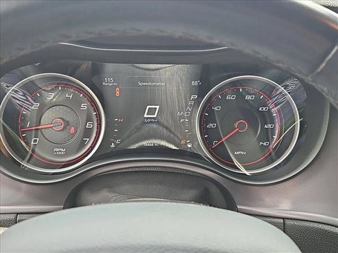 Used 2023 Dodge Charger SXT RWD image 10