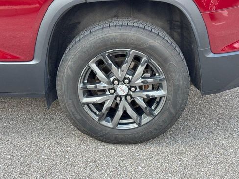 Used 2018 GMC Acadia SLT AWD/4WD image 10