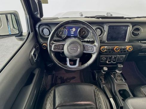 Used 2020 Jeep Wrangler Unlimited Sahara AWD/4WD image 24
