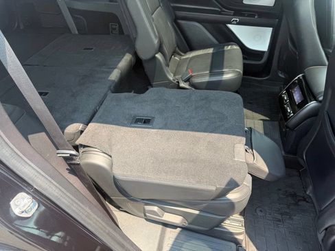 Used 2022 Lincoln Aviator Grand Touring w/ Equipment Group 301A AWD/4WD image 58