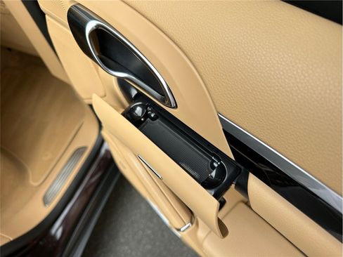 Used 2017 Porsche Cayenne Platinum Edition AWD/4WD image 46