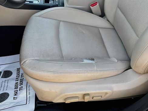 Used 2017 Subaru Outback 2.5i Limited AWD/4WD image 23