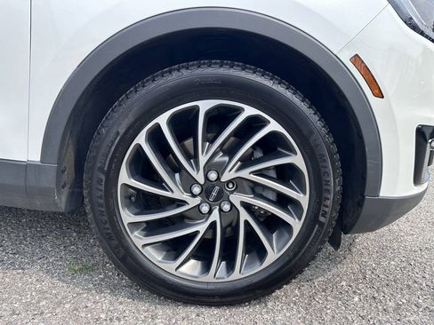 Used 2020 Lincoln Nautilus Reserve AWD/4WD image 11