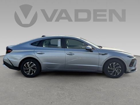 New 2026 Hyundai Sonata Blue FWD image 5