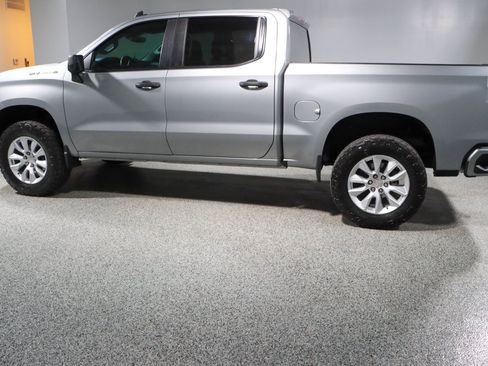 Used 2024 Chevrolet Silverado 1500 Custom AWD/4WD image 10