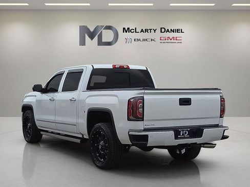 Certified 2018 GMC Sierra 1500 Denali w/ Denali Ultimate Package AWD/4WD image 4