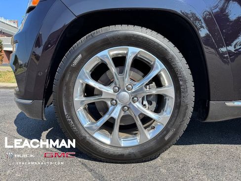 Used 2020 Jeep Grand Cherokee Summit w/ Skid Plate Group AWD/4WD image 8