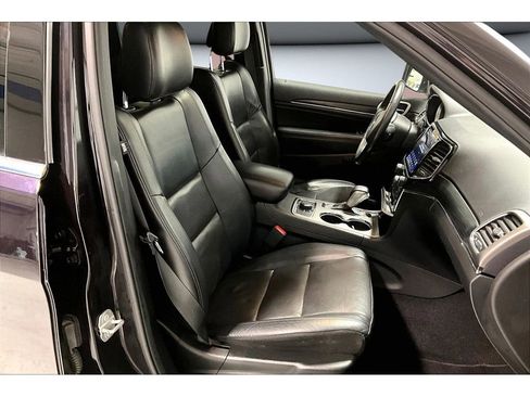 Used 2019 Jeep Grand Cherokee Limited w/ Luxury Group II image 8