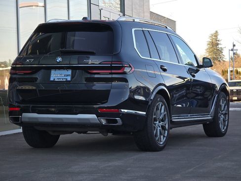 Used 2024 BMW X7 xDrive40i w/ Premium Package image 3