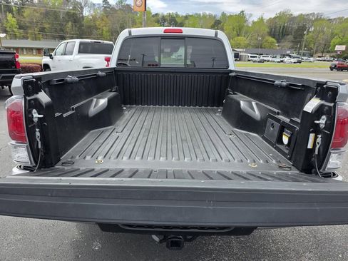 Used 2023 Toyota Tacoma TRD Sport w/ Technology Package image 10